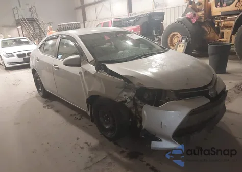 2018 Toyota Corolla Le z USA, uszkodzony, nr VIN 2T1BURHE7JC059989